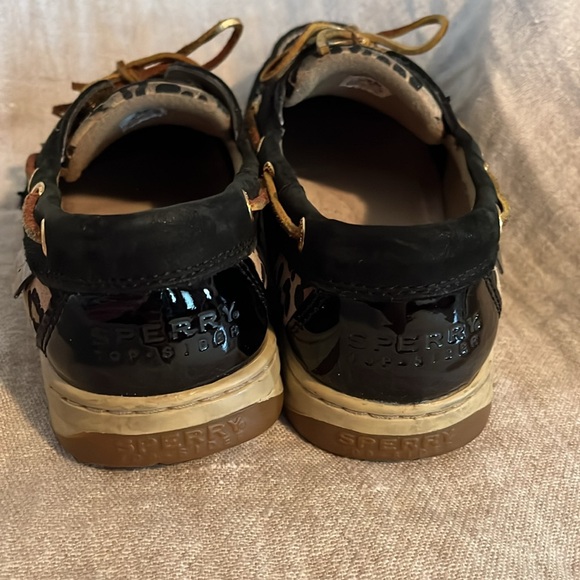 Women’s Sperry size 9 boat shoe. Bluefish. 2 eyelet.  Black with animal print - Picture 5 of 5